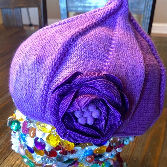 NWOT beanie - Picture 2 of 5